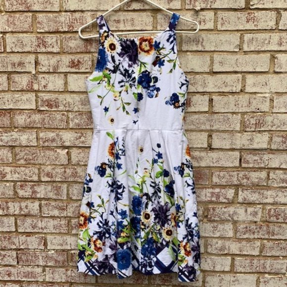 Sleeveless floral dress size 8 - Picture 6 of 8